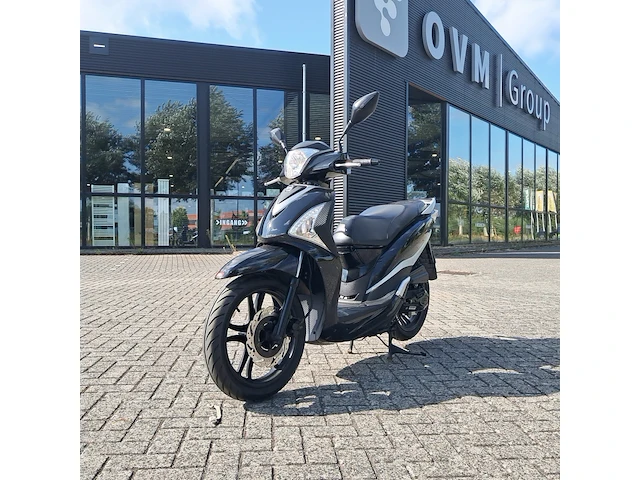 Scooter sym, symphony st, bouwjaar 2019 - afbeelding 1 van  26