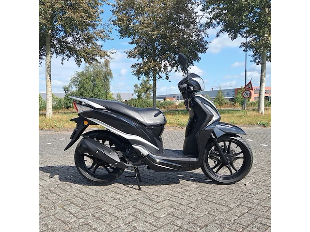 Scooter sym, symphony st, bouwjaar 2019 - afbeelding 4 van  26