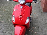 Scooter vespa piaggio c38 met kenteken fs-936-k. datum eerste toelating 29-05-2008. - afbeelding 2 van  8