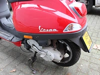 Scooter vespa piaggio c38 met kenteken fs-936-k. datum eerste toelating 29-05-2008. - afbeelding 4 van  8