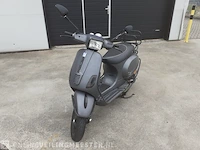 Scooter vespa s50, s50, zwart, bouwjaar 2011 - afbeelding 6 van  13