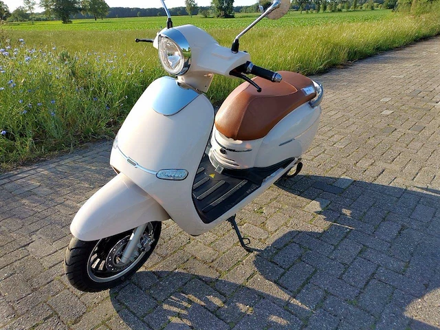 Scooter vmg e-cruise elektrisch nieuw - afbeelding 1 van  1