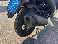 Scooter - afbeelding 2 van  11