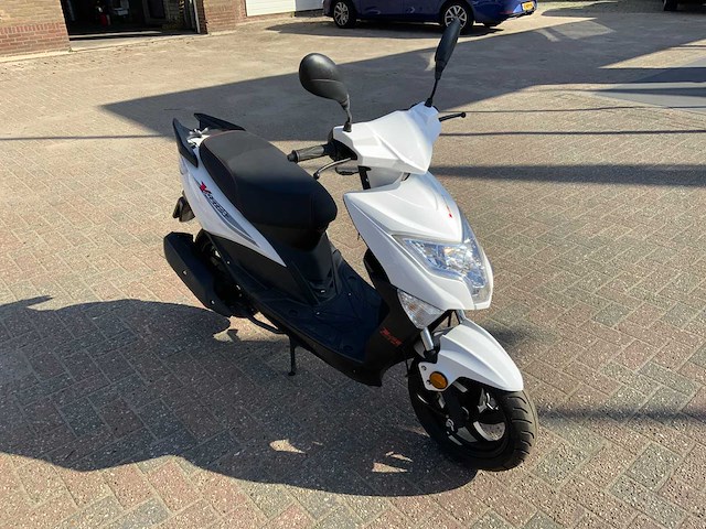 Scooter - afbeelding 4 van  11