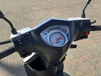 Scooter - afbeelding 7 van  11