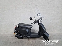 Scooter - afbeelding 2 van  6