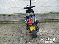 Scooter - afbeelding 7 van  9