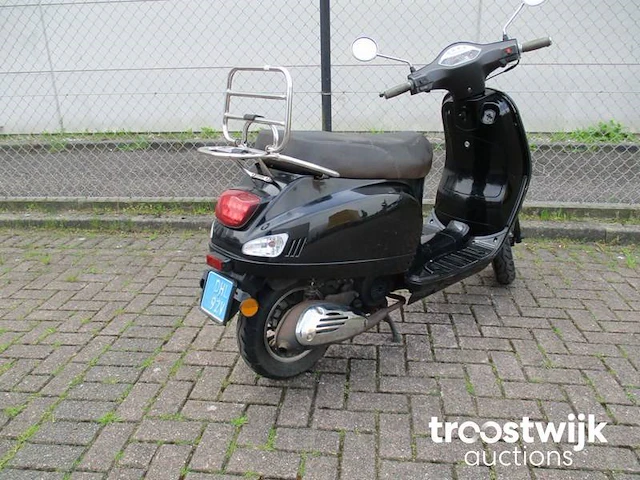 Scooter - afbeelding 6 van  9