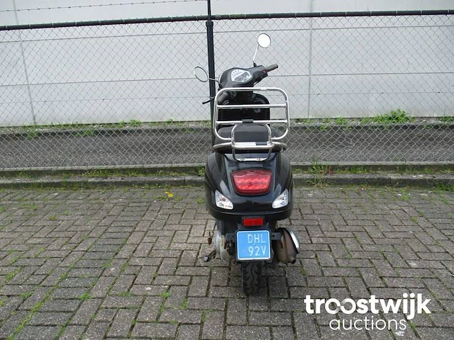 Scooter - afbeelding 7 van  9