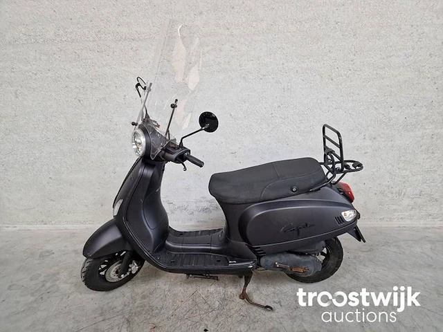 Scooter - afbeelding 1 van  6