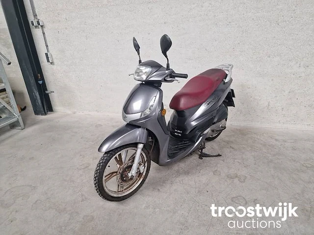 Scooter - afbeelding 2 van  6