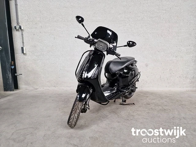 Scooter - afbeelding 4 van  7
