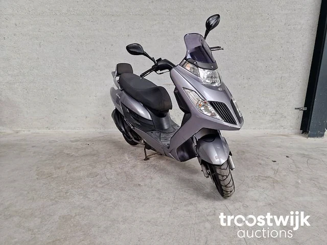 Scooter - afbeelding 4 van  6