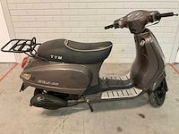 Scooters - (6x) - afbeelding 2 van  51