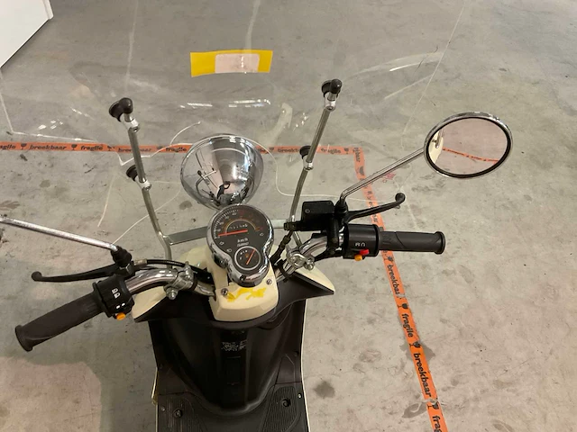 Scooters - (6x) - afbeelding 7 van  51