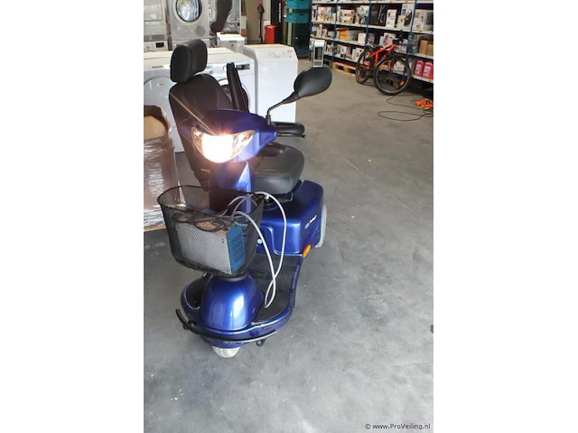 Scootmobiel invacare - afbeelding 2 van  2