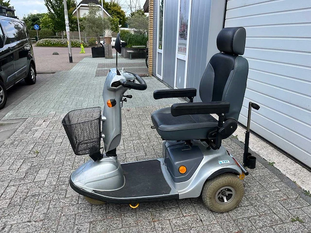 Scootmobiel invalide vervoer 1 peroons - personenvervoer - afbeelding 7 van  8