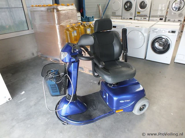 Scootmobiel - afbeelding 1 van  2