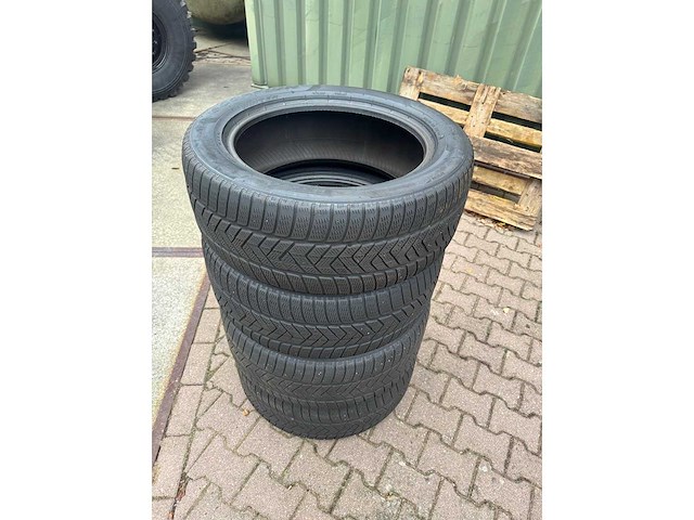 Scorpion - winter - autoband - afbeelding 1 van  4