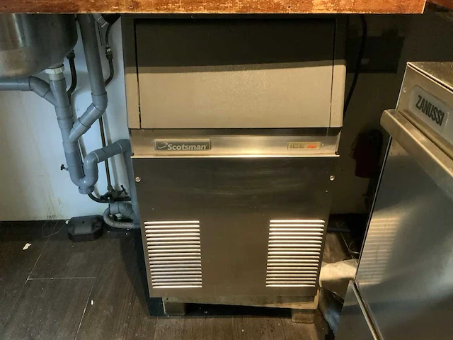 Scotsman - ice one as-e - ijsblokjesmachine - afbeelding 2 van  5
