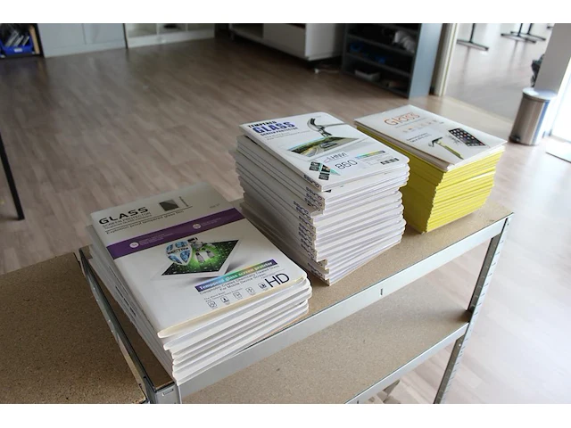 Screenprotectors voor tablets ruim 45 stuks - afbeelding 2 van  2