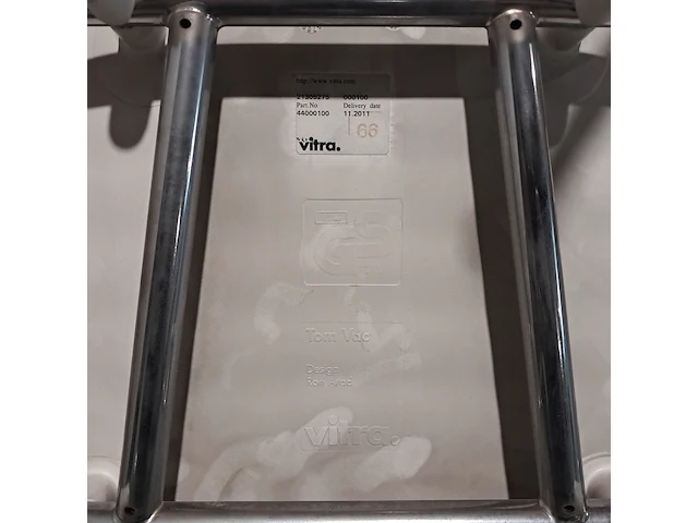 Sculpturale stoel vitra., tom vac, wit | chroom, design ron arad - afbeelding 7 van  7