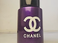 Sculptuur - chanel nagellak pot xxl - cobra art gallery - afbeelding 1 van  5