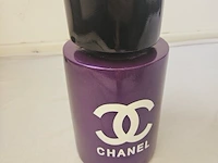 Sculptuur - chanel nagellak pot xxl - cobra art gallery - afbeelding 2 van  5