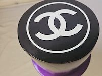 Sculptuur - chanel nagellak pot xxl - cobra art gallery - afbeelding 4 van  5