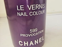 Sculptuur - chanel nagellak pot xxl - cobra art gallery - afbeelding 5 van  5