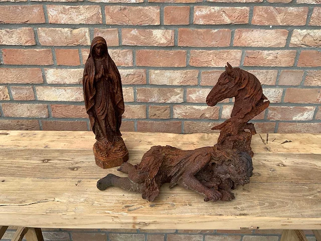 Sculptuur (3x) - afbeelding 1 van  5