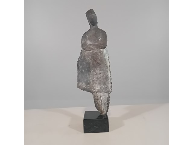 Sculptuur, elisabeth verga, tunde, 1997 - afbeelding 1 van  8