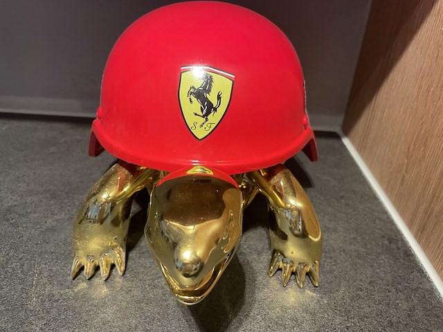 Sculptuur, ferrari, schildpad - afbeelding 7 van  12