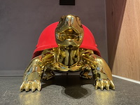 Sculptuur, ferrari, schildpad - afbeelding 8 van  12