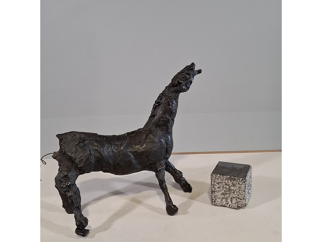 Sculptuur, ger lataster, paard - afbeelding 8 van  8