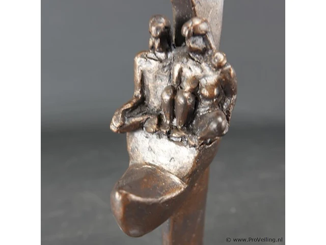 Sculptuur hans van heerd - afbeelding 3 van  5