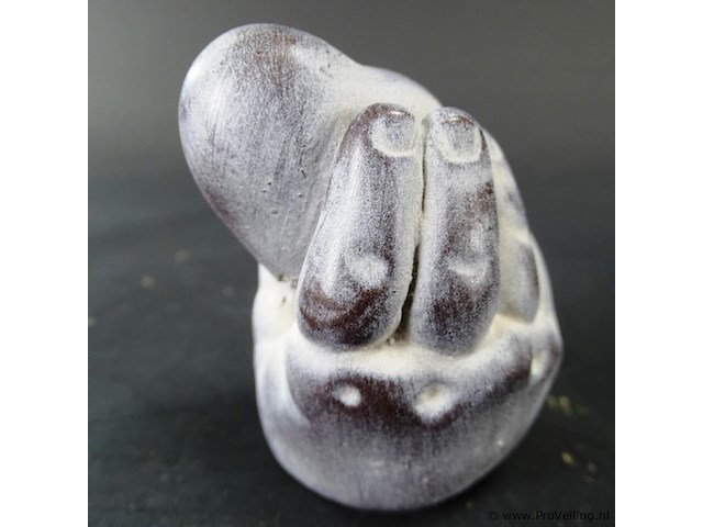 Sculptuur hart in hand - afbeelding 2 van  3