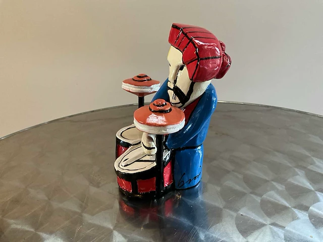 Sculptuur herman brood “drummer” - afbeelding 2 van  3