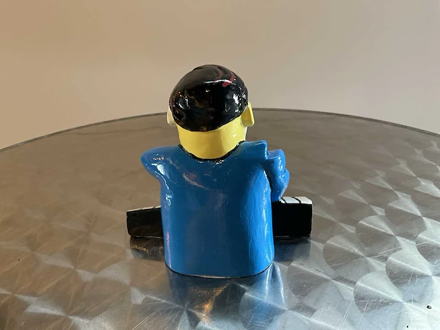Sculptuur herman brood “piano” - afbeelding 5 van  5