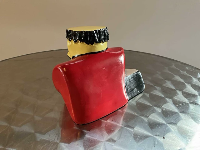 Sculptuur herman brood “piano” - afbeelding 3 van  4