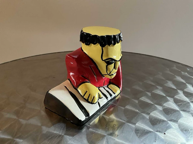 Sculptuur herman brood “piano” - afbeelding 4 van  4