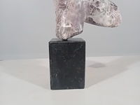 Sculptuur, marijke theunissen, vrouwen torsje, 1996 - afbeelding 3 van  8