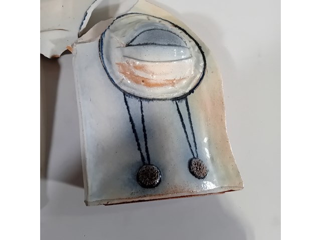 Sculptuur van klei, h. dil, no.123 - afbeelding 5 van  10