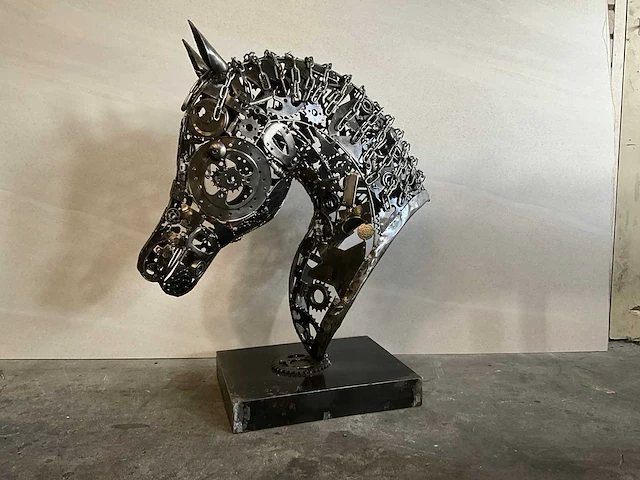 Sculptuur - afbeelding 1 van  5
