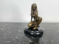 Sculptuur - afbeelding 1 van  2
