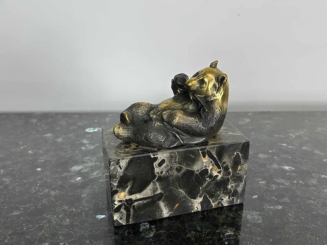 Sculptuur - afbeelding 1 van  2