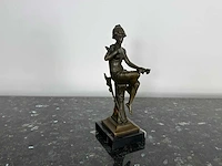 Sculptuur - afbeelding 1 van  3