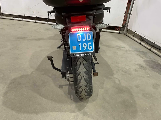 Scutum - snorscooter - e-scooter - afbeelding 14 van  17