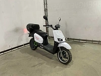 Scutum - snorscooter - e-scooter - afbeelding 9 van  18