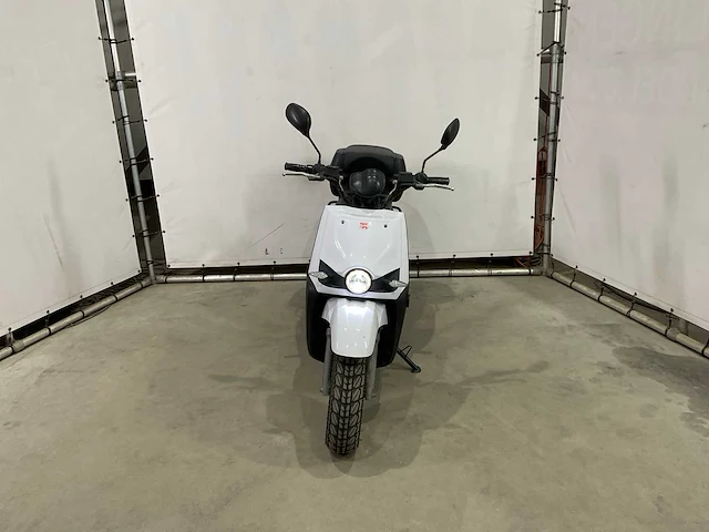 Scutum - snorscooter - e-scooter - afbeelding 16 van  18